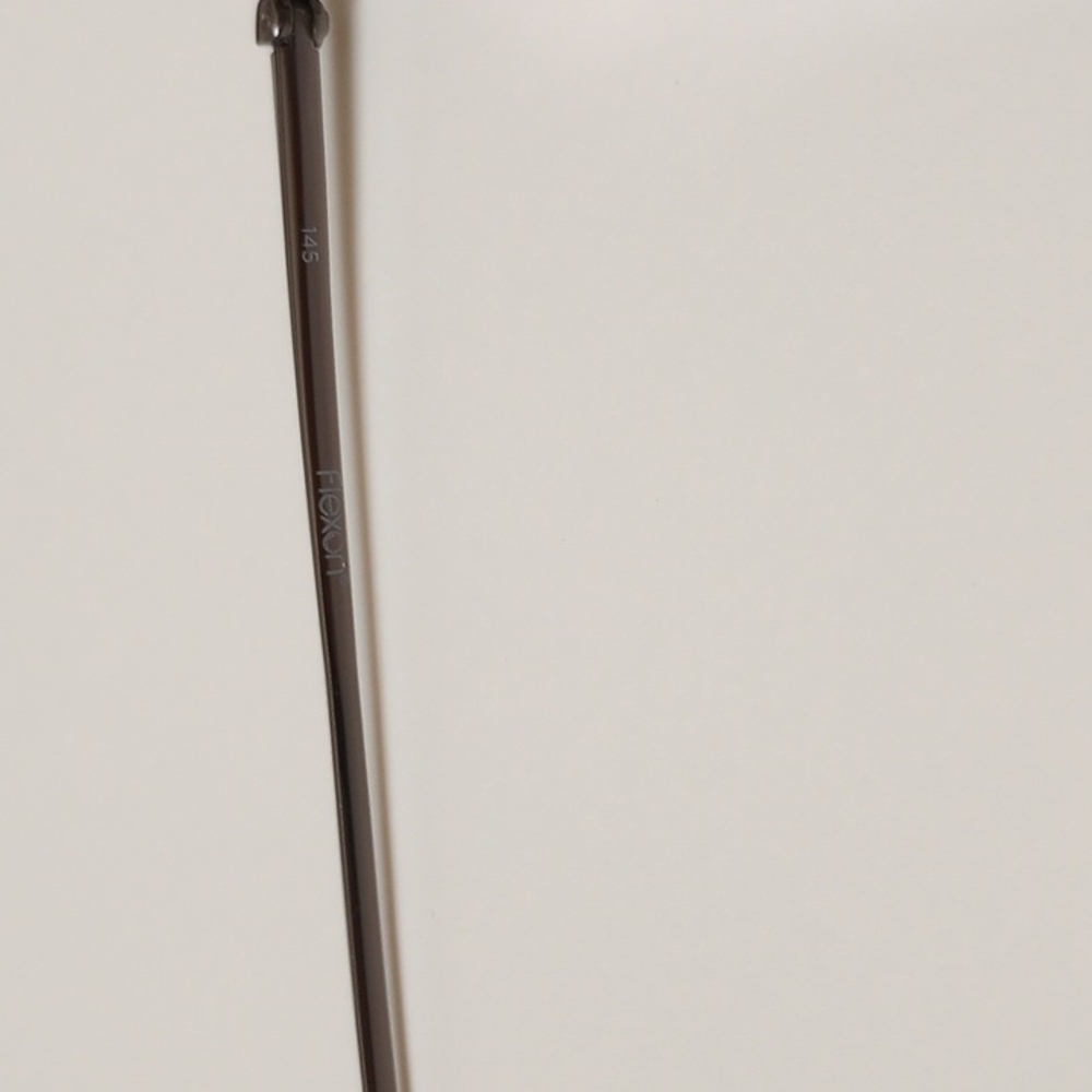 Flexon Glasses Frames. Silver. Benjamin 600. - image 4